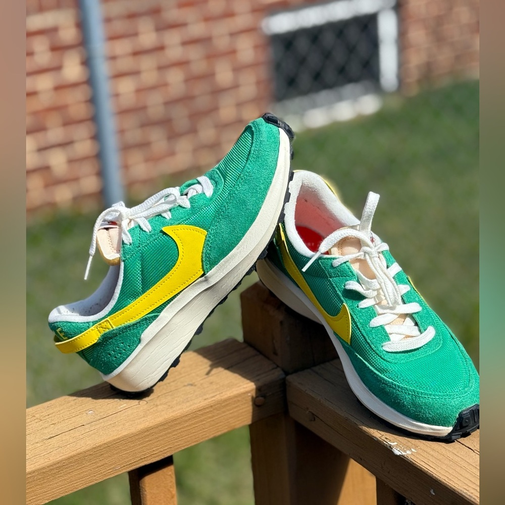 Nike Waffle Debut Vintage Stadium Green - size 8